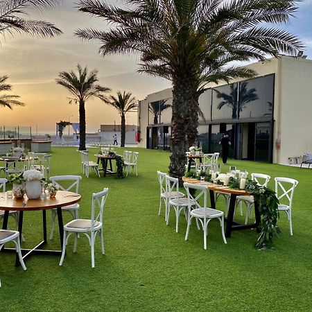 Q Village - Poleg Beach Netanya Ngoại thất bức ảnh