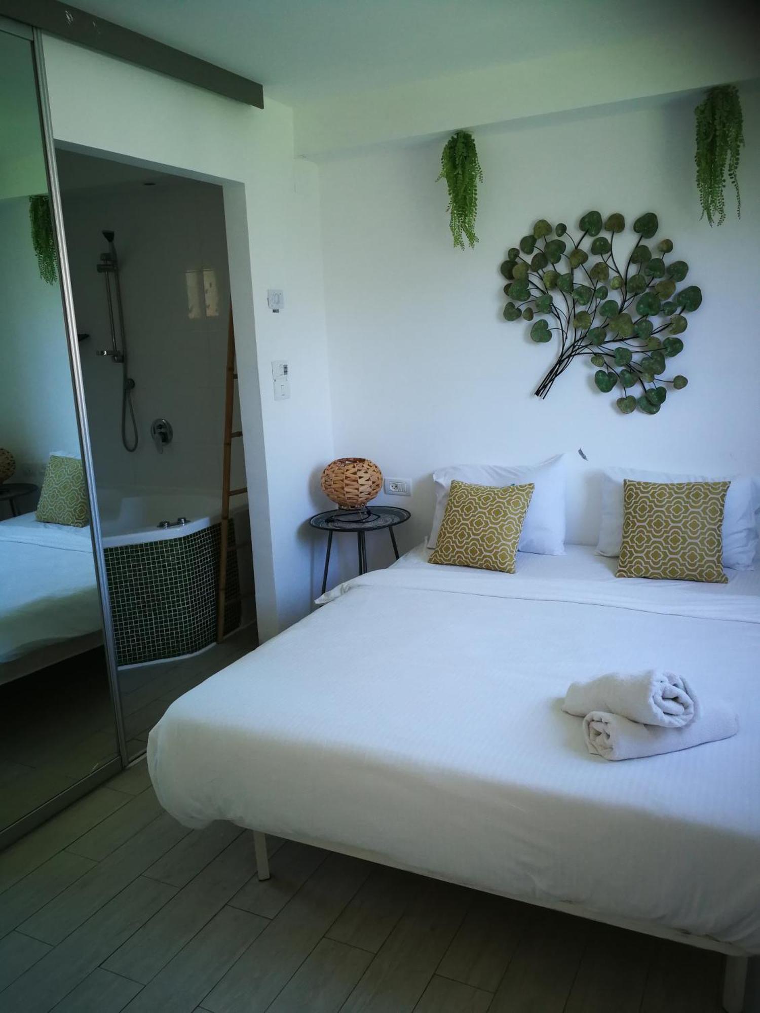 Q Village - Poleg Beach Netanya Ngoại thất bức ảnh